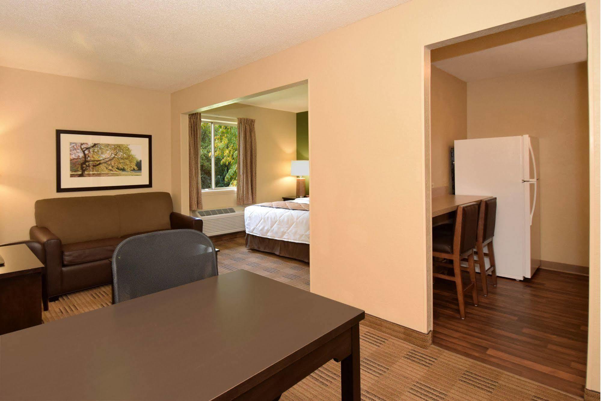 Extended Stay America Suites - Chicago - Lombard - Yorktown Center Εξωτερικό φωτογραφία